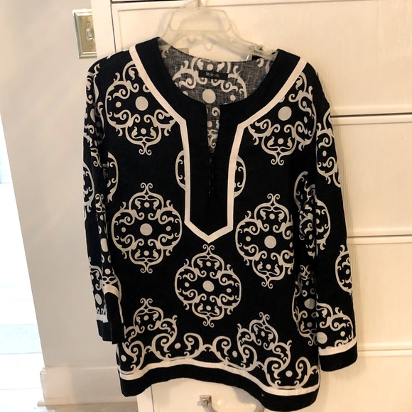 Style & Co size L geometric top. Black and white. - Picture 1 of 3